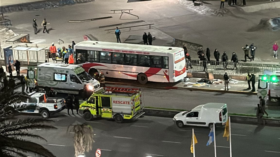 Producto del accidente, murió una joven de 18 años y siete personas resultaron heridas de gravedad