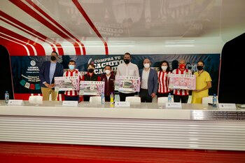 Amaury Vergara presentó los boletos