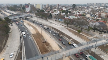 Cortaron la autopista Dellepiane durante 24 horas por obras: las alternativas para el tránsito