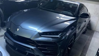 Uno de los autos asegurados