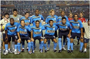 Sporting Cristal peleó el descenso el 2007 y quedó antepenúltimo con 52 puntos, apenas cuatro encima del penúltimo, Deportivo Municipal. - créditos: Difusión