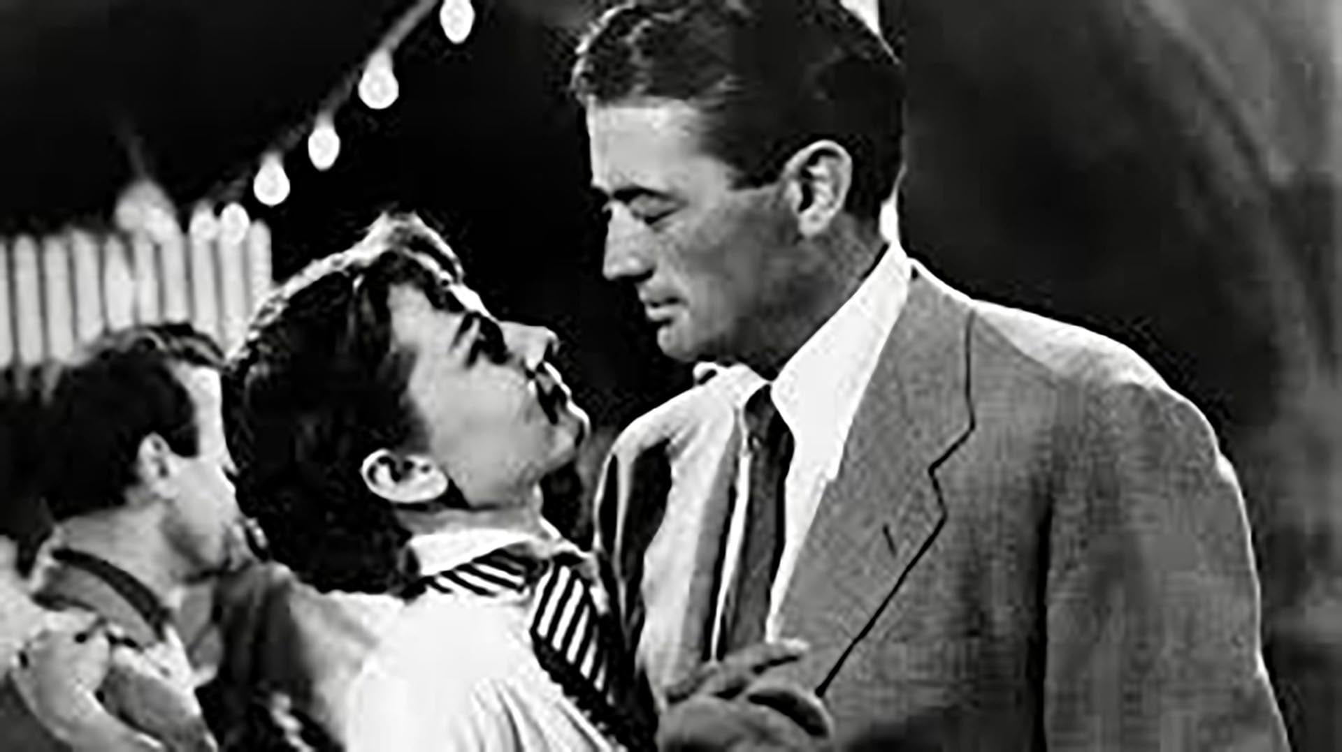 La influencia de Hepburn transformó la proyección internacional de Givenchy, mostrando una estrategia auténtica ajena al marketing convencional