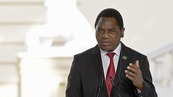 El presidente de Zambia jura el cargo para un segundo mandato con un llamamiento a la unidad nacional
