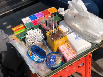 Pintura para maquillar en festividades