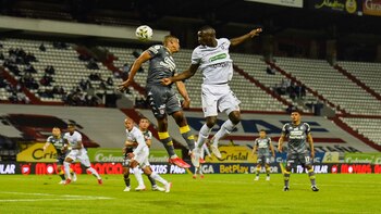 Santa Fe cayó ante Once