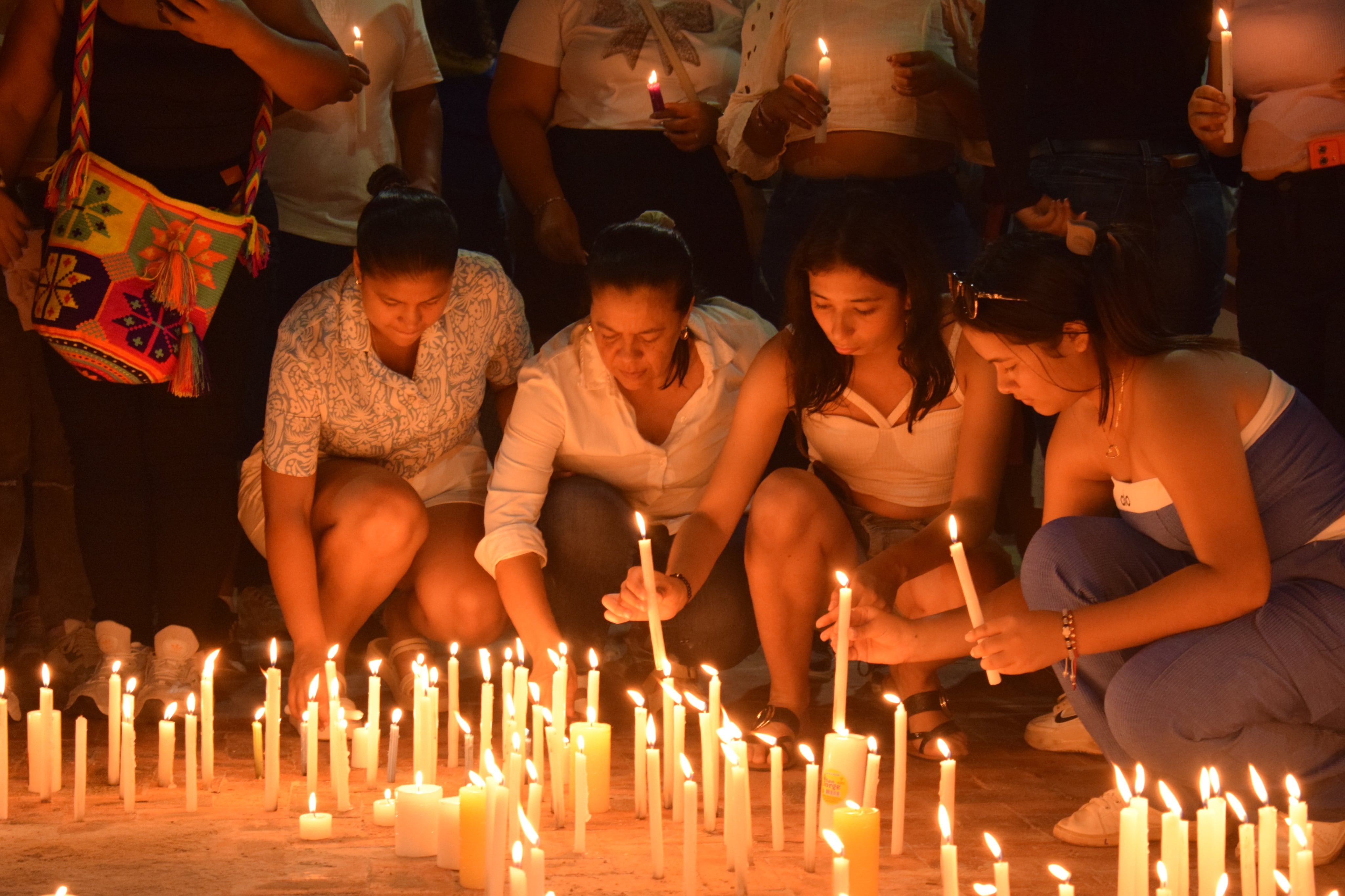 La comunidad se solidarizó con la mujer y piden que no sea judicializada, pues es una víctima de violencia de género - crédito @SabanaDeTorres1 / X