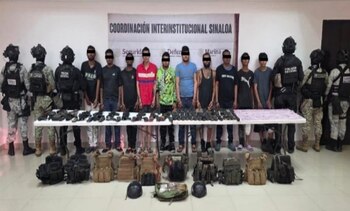 Capturan a 10 presuntos miembros del Cártel de Sinaloa en el municipio de Concordia: se les aseguró droga, armas y un inmueble. Crédito: Fiscalía de Sinaloa.