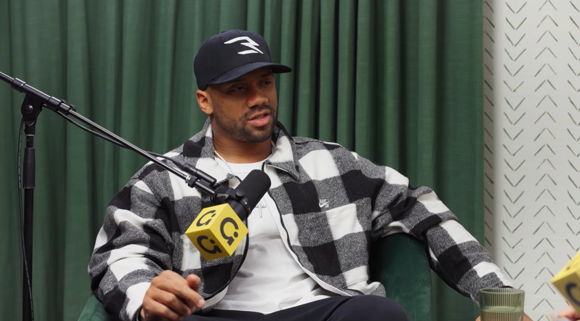 La mentalidad de Russell Wilson como mariscal de campo de la NFL impulsa su éxito y su relación familiar desde la infancia (YouTube: @Good Inside)