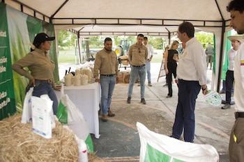 La agenda de Restrepo en el Tolima incluye otros encuentros con empresarios y representantes gremiales para identificar iniciativas productivas que puedan acceder a financiación internacional y contribuir al crecimiento económico del departamento - crédito @jrestrp/X