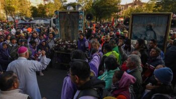 La arquidiócesis quiere bajar los