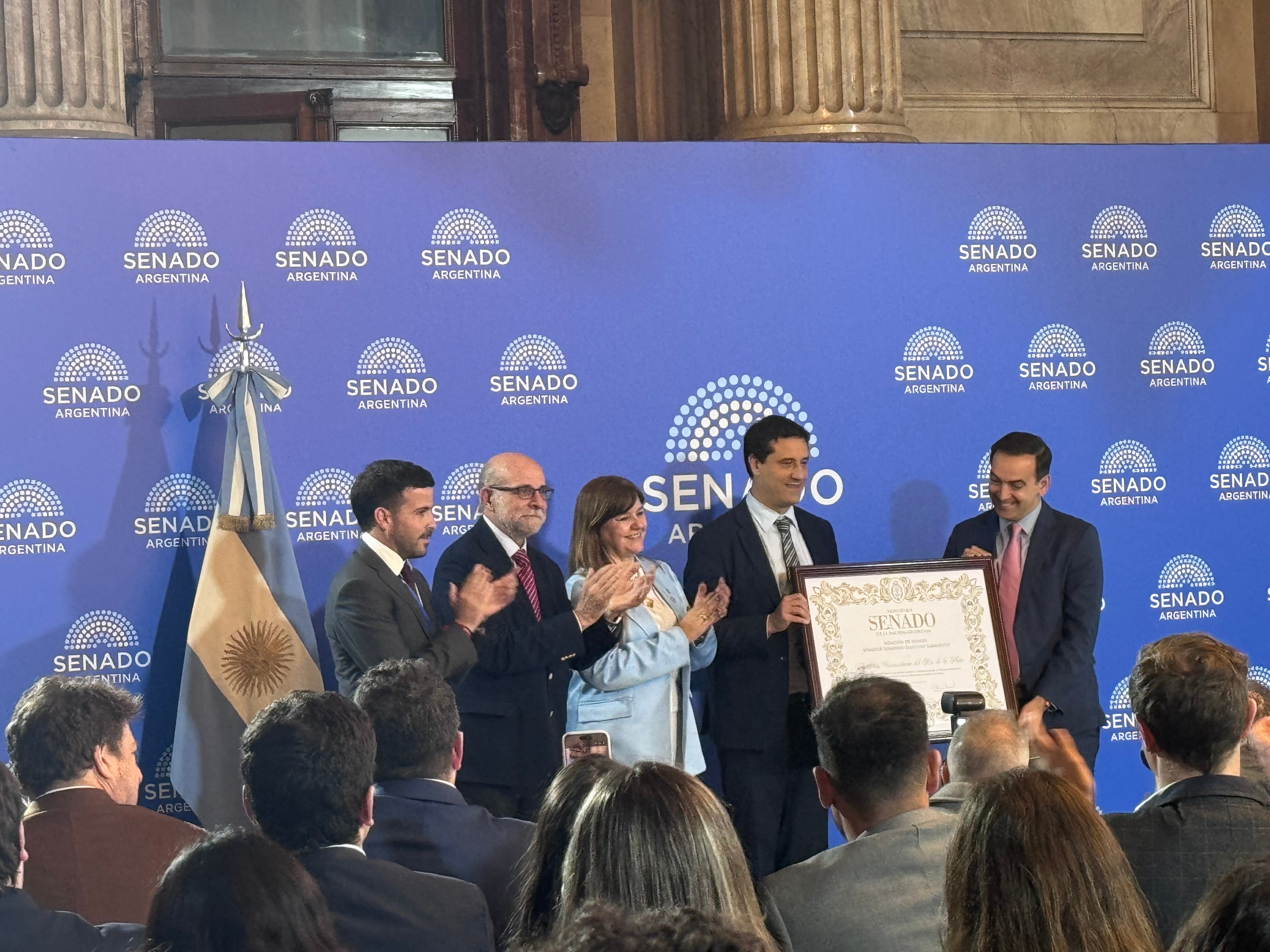 La FURP recibió la distinción "Domingo Faustino Sarmiento" en el Senado