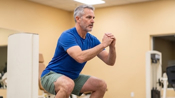 Cómo volver a entrenar después de un período de inactividad sin lesionarse