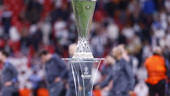 Betis y Celta esperan su