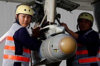 Los militares seguirán el miércoles