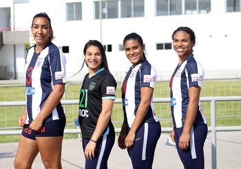 Esmeralda Sánchez y Brenda Lobatón