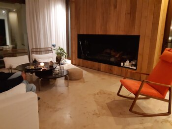 Cocina y living de la