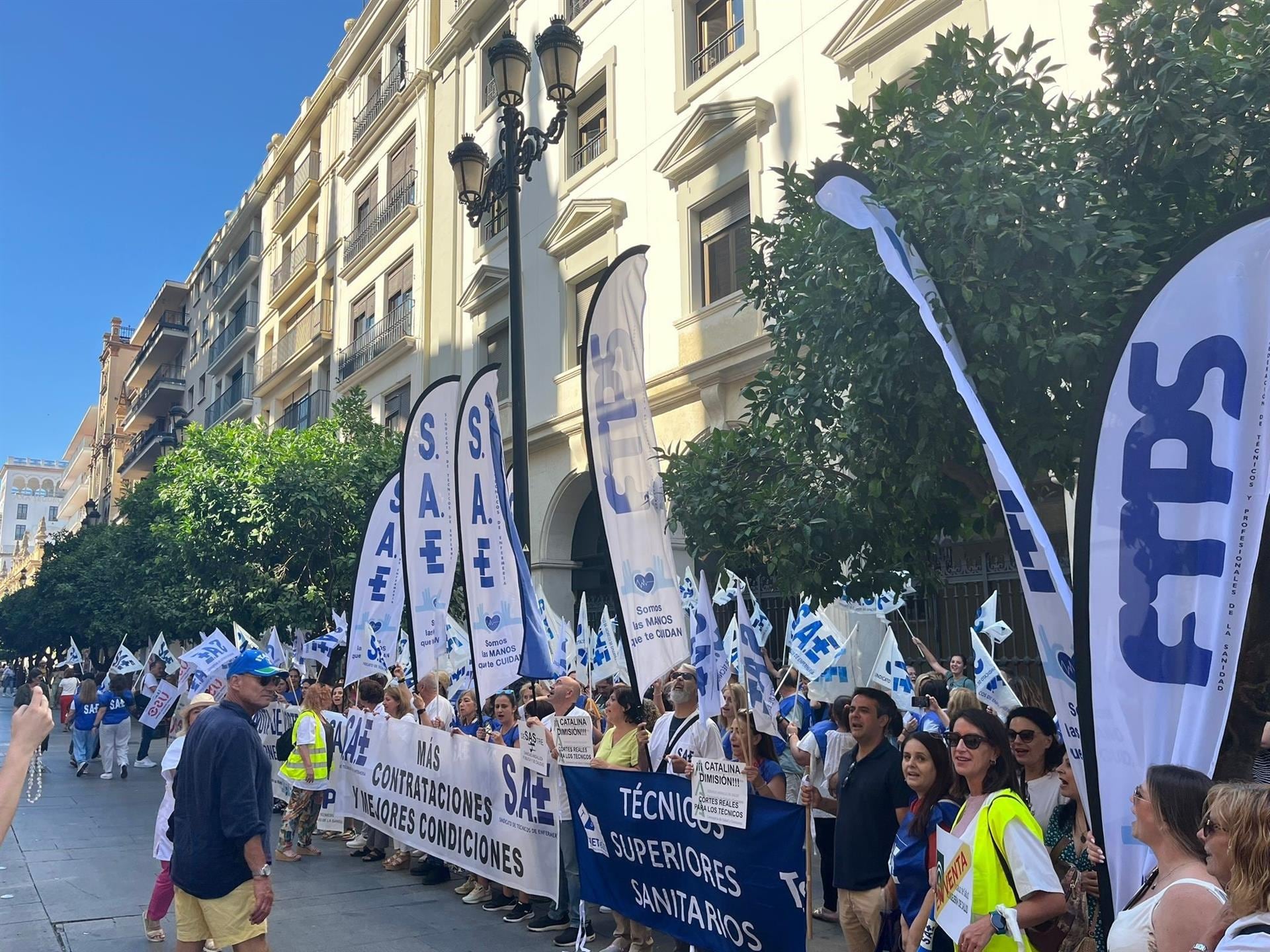 SAE reclama medidas para abordar los problemas de las TCAE tras el informe de Sanidad