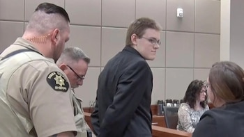 Una cabeza y dos manos