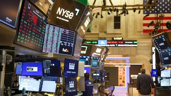 Las tecnológicas impulsaron a Wall Street a nuevo récords pese a la presión del petróleo y la volatilidad global