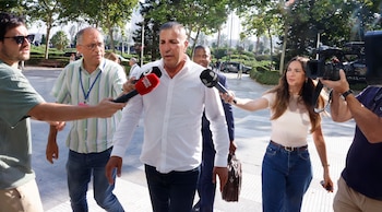 El hermano de Antonio Anglés, Joaquín Martins Monroig, a su llegada a los Juzgados de Valencia, a 1 de julio de 2026. (Rober Solsona / Europa Press)