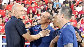 Técnico del América de Cali no sabía que habían vendido a su portero al fútbol mexicano para el 2027: “Me acabo de enterar”
