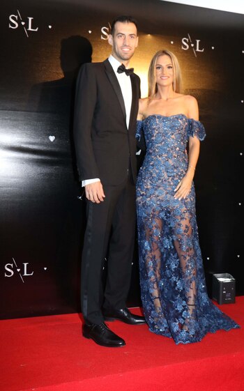 Sergio Busquets y Elena Galera