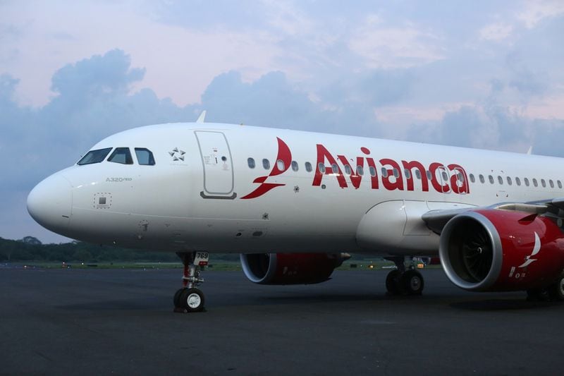 La aerolínea Avianca estuvo en el centro del episodio relatado durante la entrevista. - crédito REUTERS/José Cabezas