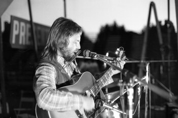 León Gieco en el estadio