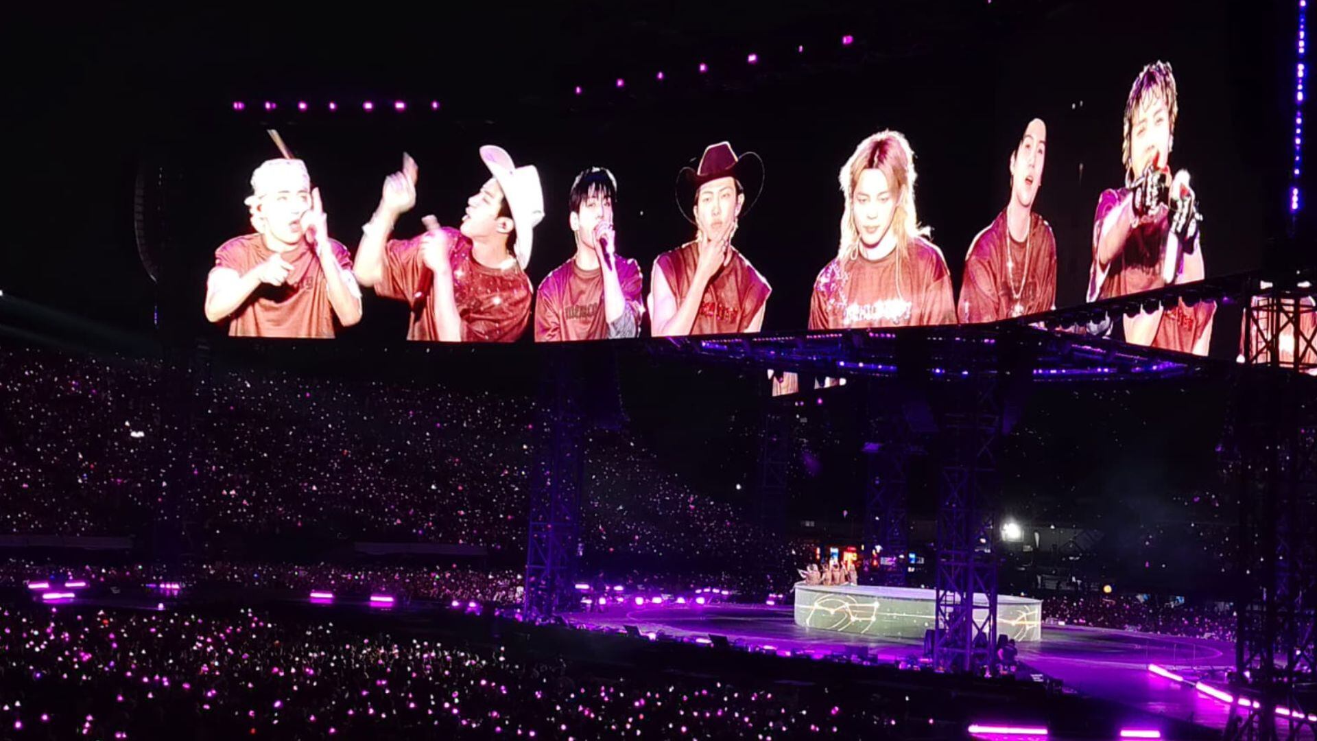 Los integrantes BTS se mostraron conmovidos ante la pasión de su fandom mexicano. (Anayeli Tapia/Infobae)