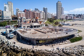 Etapa de la obra de recuperación del Torreón del Monje, un ícono de la Costa Atlántica argentina