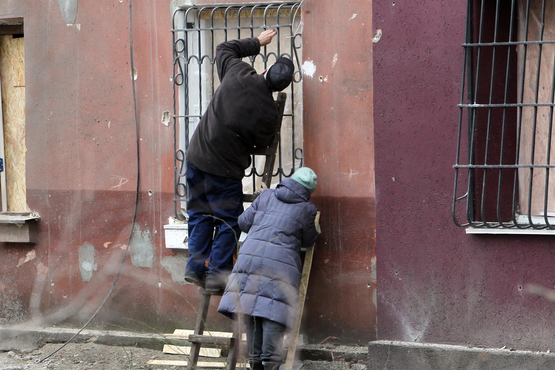 Un ataque ruso en Krivói Rog deja sin luz a decenas de miles personas y cientos de viviendas sin calefacción