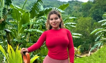 Yaneth Marín ha mantenido una presencia activa desde el inicio de la emergencia nacional, canalizando donaciones e insumos directos para las zonas afectadas por el sismo. (Instagram)