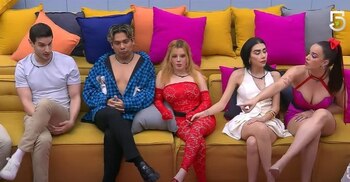 Adrián intentó aclarar la polémica