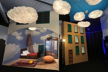 El enigmático universo del pintor