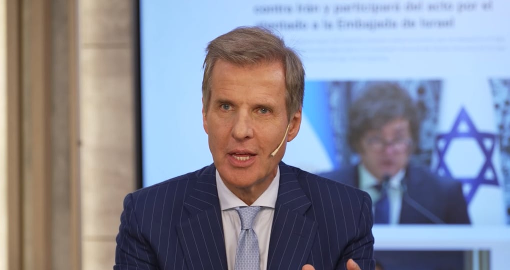 Redrado alerta que el riesgo país de Argentina seguirá elevado si no se logra financiamiento de largo plazo y se reduce la dependencia de bonos de corto vencimiento (Infobae en Vivo)