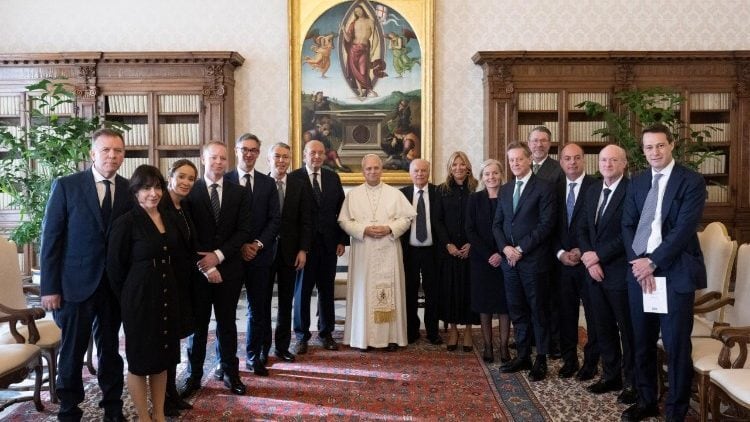 Un grupo de empresarios argentinos del sector energético y minero se reunió con el papa León XIV en el Vaticano
