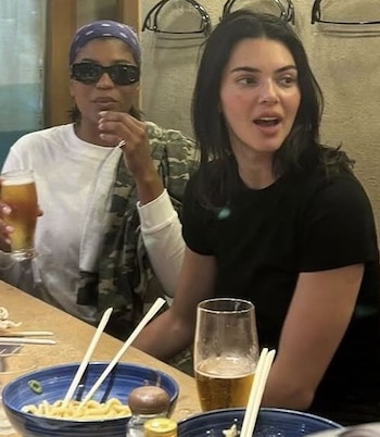 Kendall Jenner y Jacob Elordi en Tokio