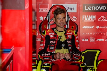 El piloto Álvaro Bautista, campeón