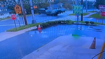 Cuatro adolescentes robaron una camioneta de lujo, huyeron en contramano y causaron la muerte de una pareja en Nueva Jersey