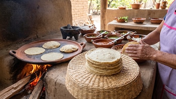¿La tortilla engorda? Esto dice la ciencia sobre el alimento que sigue siendo clave en la dieta mexicana