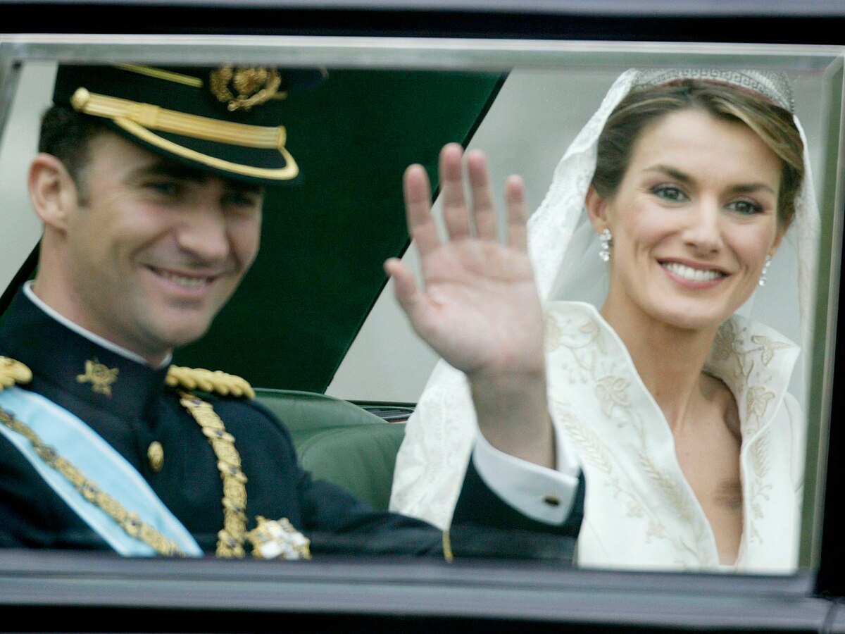 👑✨ A 20 AÑOS DE LA BODA REAL: LOS DETALLES MÁS ÍNTIMOS Y DESCONOCIDOS DEL ENLACE ENTRE FELIPE VI Y LETIZIA