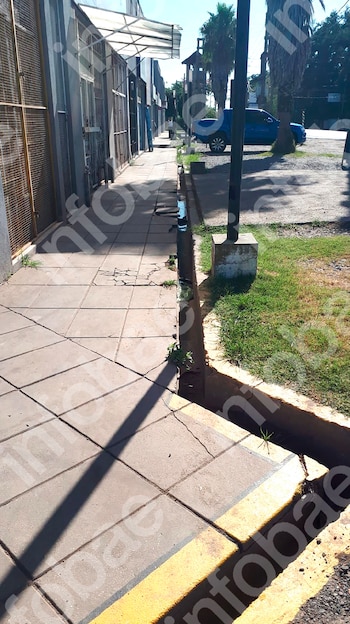 Una mujer cayó en la vereda, se fracturó una pierna y la Justicia condenó al municipio a pagarle casi $19 millones