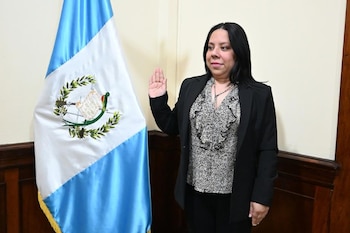 Débora Alvarado cuenta con más de 15 años de experiencia profesional y trayectoria en el Instituto Centroamericano de Estudios Fiscales.
