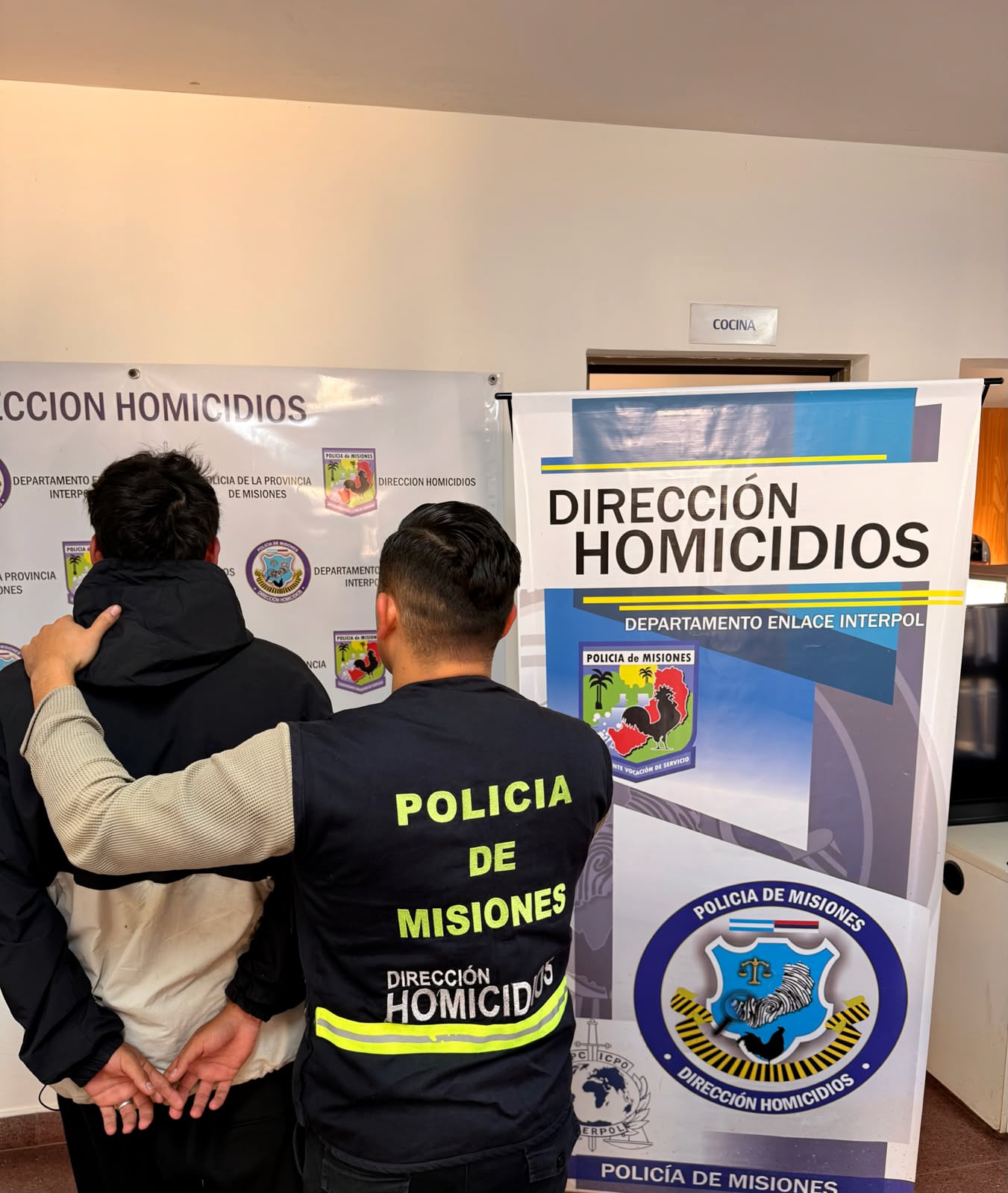 El sospechoso fue detenido casi 10 horas después del hecho.