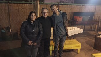 El diácono Darío Guerrero los