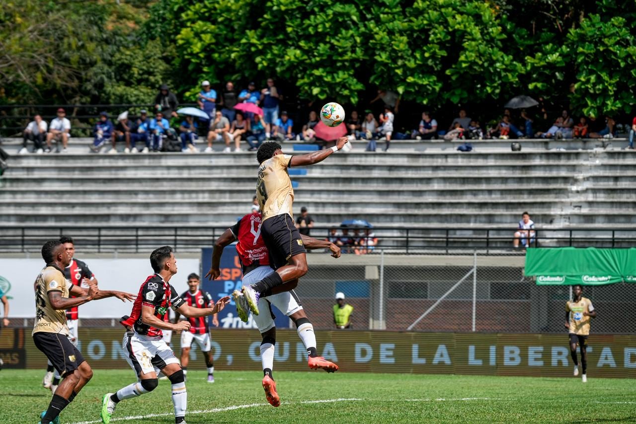 Águilas Doradas juega en el estadio Cincuentenario porque el Alberto Grisales es intervenido desde diciembre de 2025 - crédito Colprensa