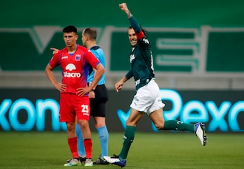 Gustavo Gómez de Palmeiras celebra
