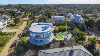 CAriló Real Estate