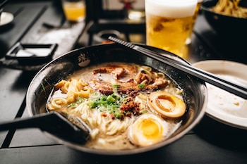 Tonkotsu ramen de Fukuoka resalta