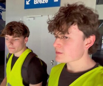 Senne y Neal disfrazados de